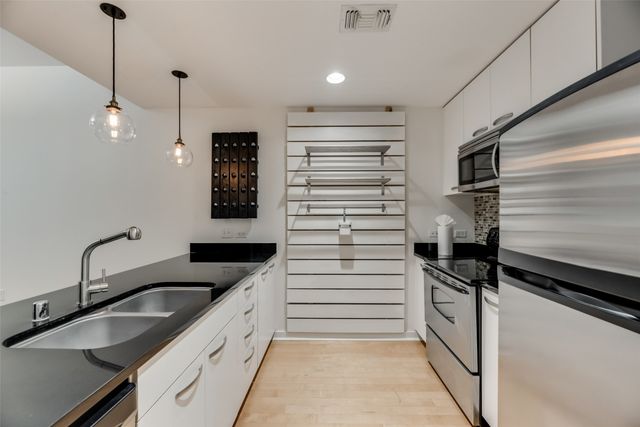1200 Main Street 1007, Dallas, TX 75202
