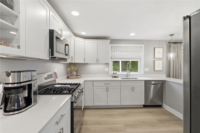 4030 Benden Circle, Murrysville, PA 15668
