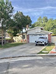 27635 Peridot Way, Castaic, CA 91384