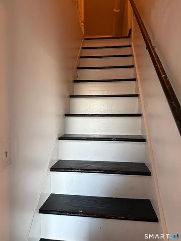 1566 North Avenue, Bridgeport, CT 06604