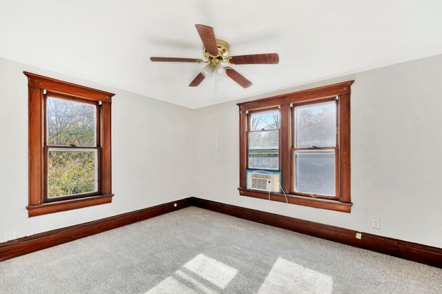 904 S Water St, Wichita, KS 67213