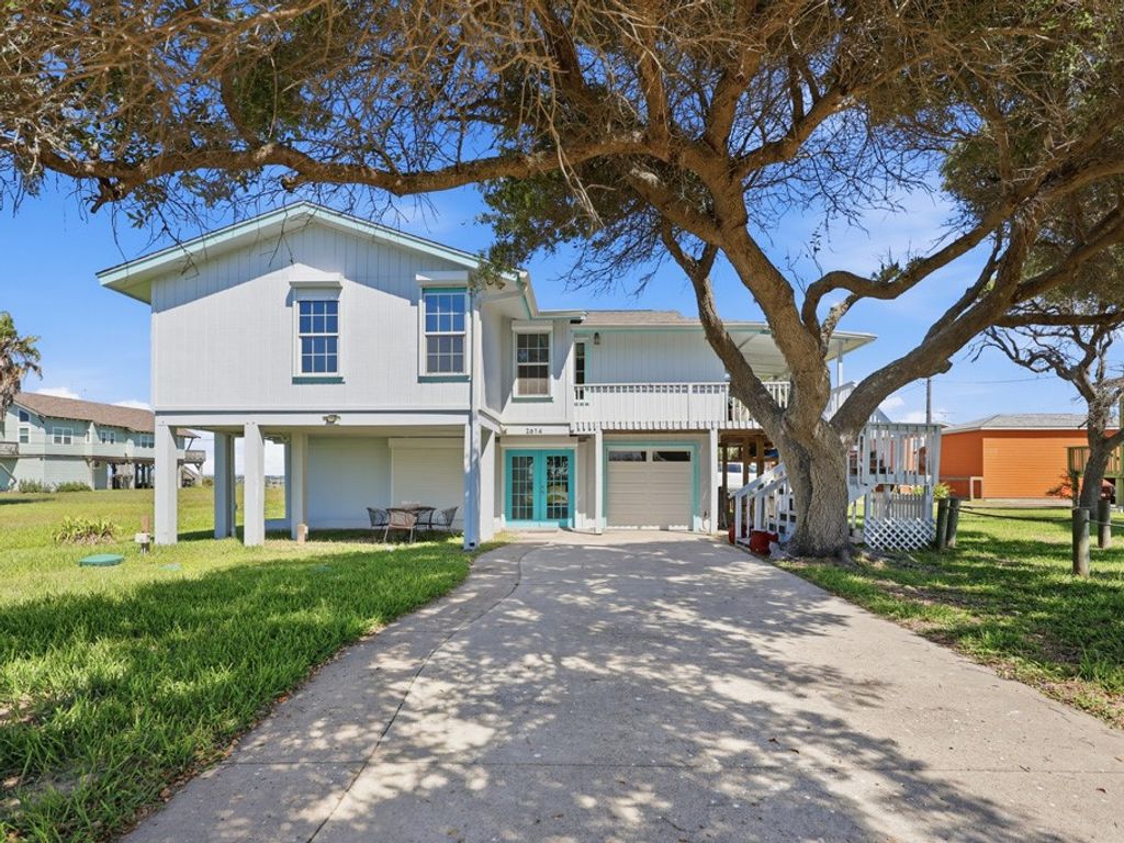 2614 Bay Vista, Rockport, TX 78382 — exterior