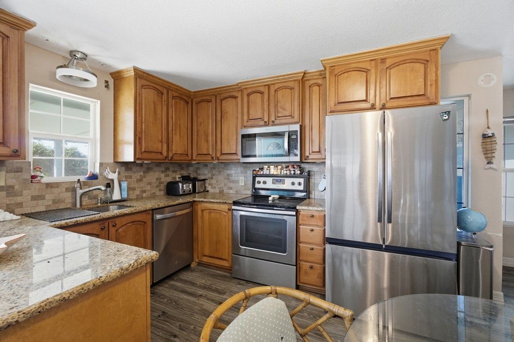2614 Bay Vista, Rockport, TX 78382 — photo 5