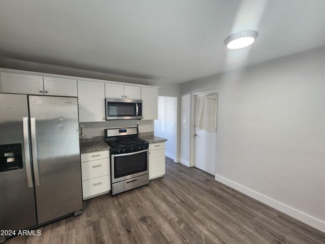 11231 W MONTANA Avenue, Youngtown, AZ 85363