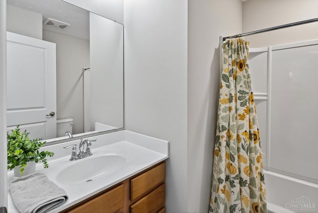 9629 Averi Court, Harrison, OH 45030