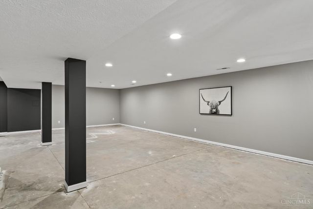 9629 Averi Court, Harrison, OH 45030