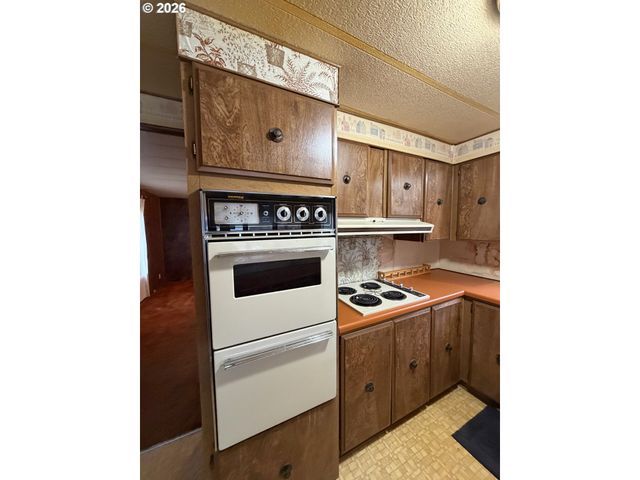 217 MAIN St, Wishram, WA 98673