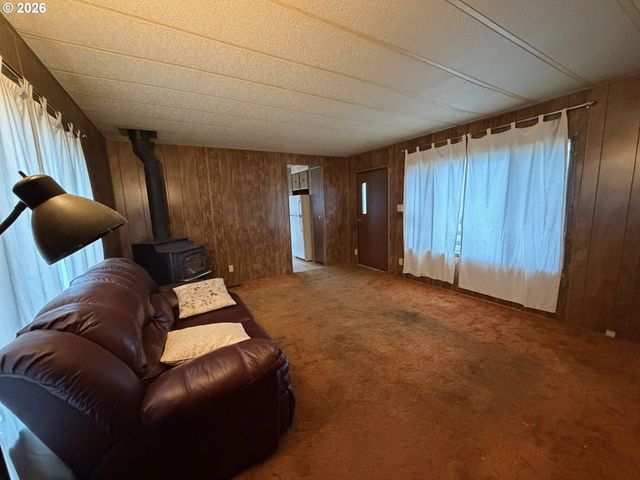 217 MAIN St, Wishram, WA 98673