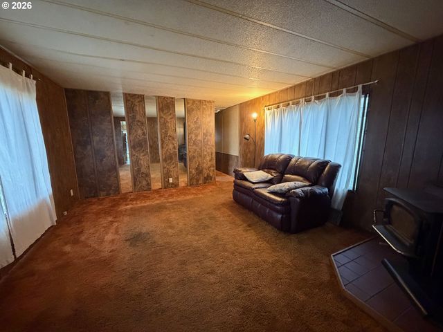 217 MAIN St, Wishram, WA 98673