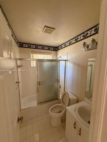 3171 Holiday Springs Blvd 32-5, Margate, FL 33063