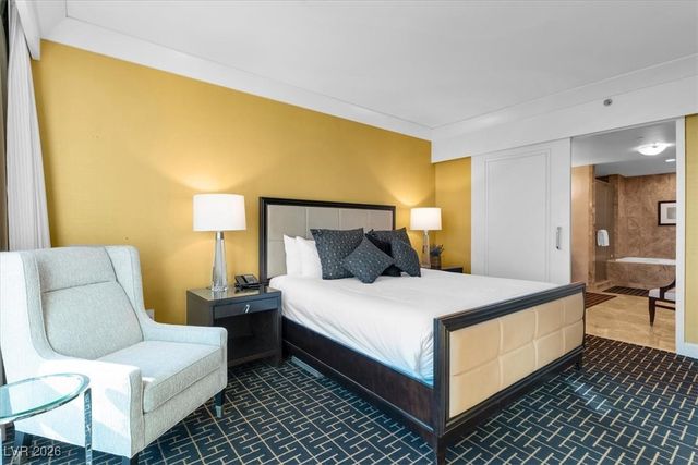 2000 North Fashion Show Drive 5326, Las Vegas, NV 89109