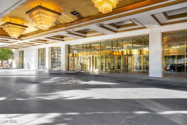 2000 North Fashion Show Drive 5326, Las Vegas, NV 89109