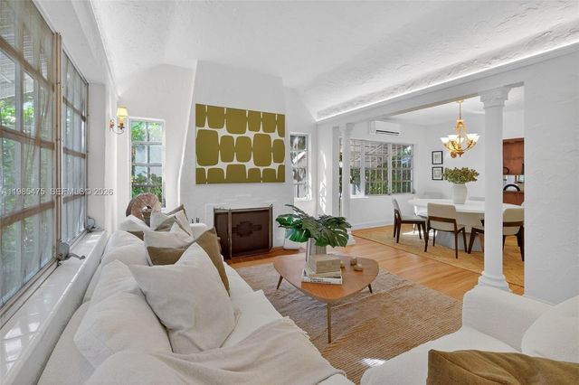 1305 Alhambra Cir, Coral Gables, FL 33134