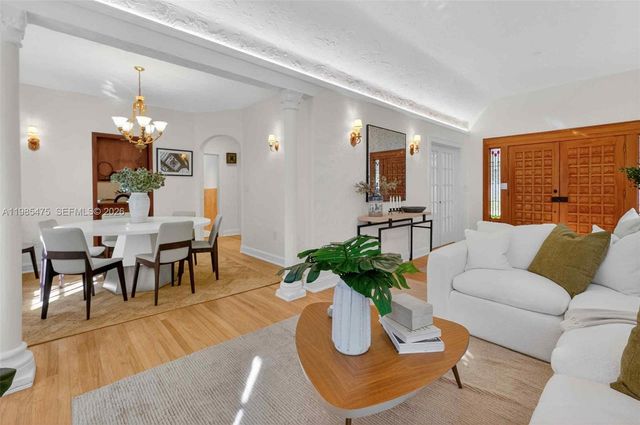 1305 Alhambra Cir, Coral Gables, FL 33134