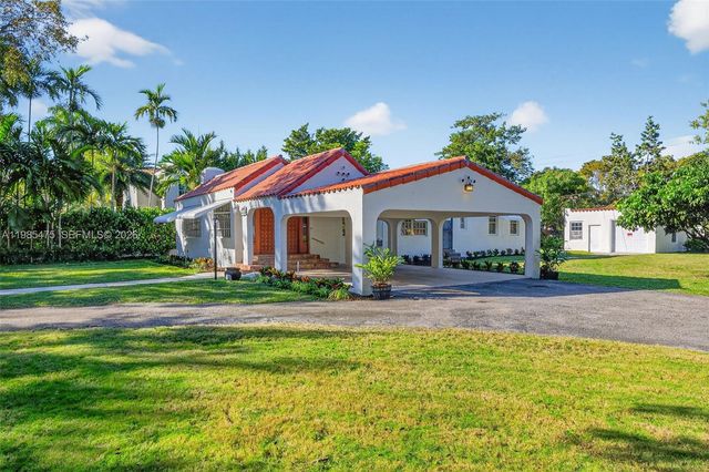 1305 Alhambra Cir, Coral Gables, FL 33134