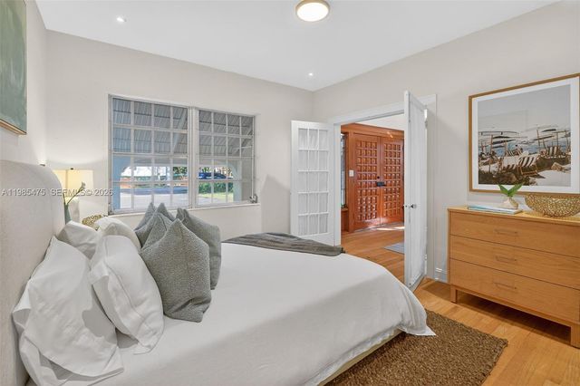 1305 Alhambra Cir, Coral Gables, FL 33134