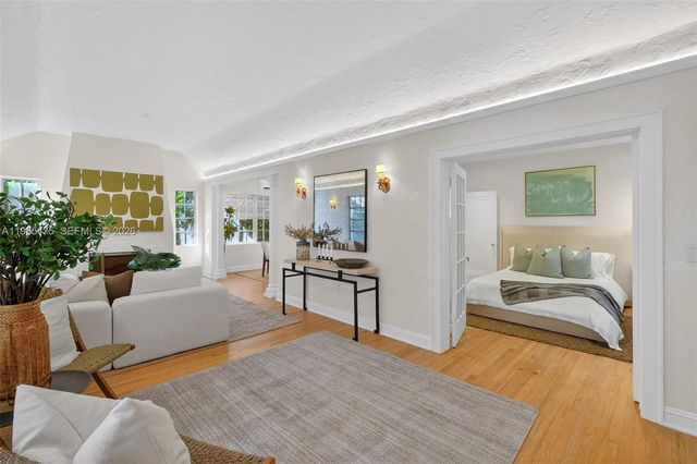 1305 Alhambra Cir, Coral Gables, FL 33134