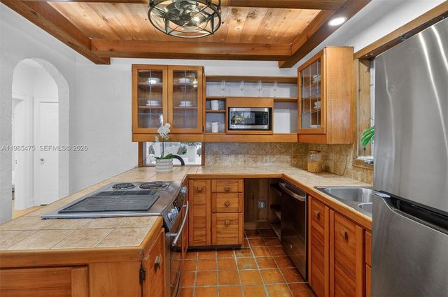 1305 Alhambra Cir, Coral Gables, FL 33134