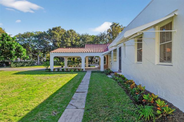 1305 Alhambra Cir, Coral Gables, FL 33134