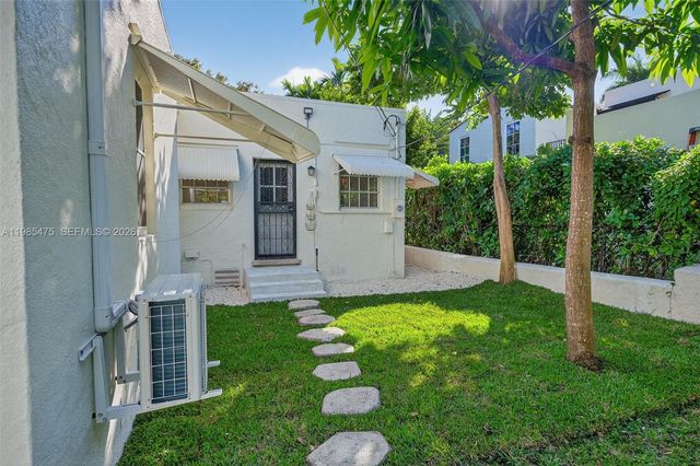 1305 Alhambra Cir, Coral Gables, FL 33134