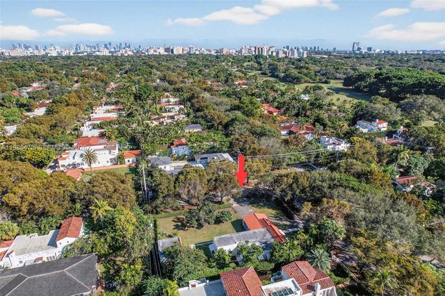 1305 Alhambra Cir, Coral Gables, FL 33134