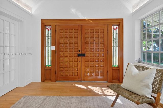 1305 Alhambra Cir, Coral Gables, FL 33134