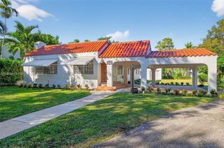 1305 Alhambra Cir, Coral Gables, FL 33134