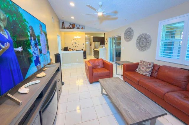 4555 NW 88 Terrace, Coral Springs, FL 33065