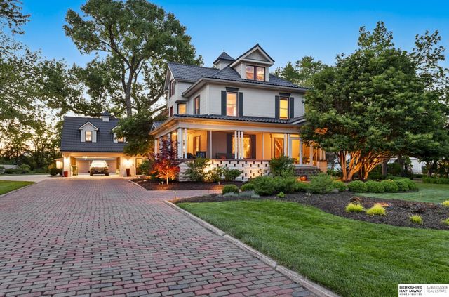 512 N Spruce Street, Valley, NE 68064