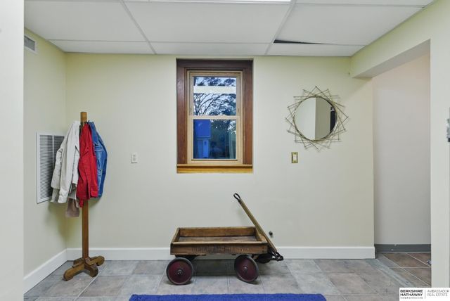 512 N Spruce Street, Valley, NE 68064