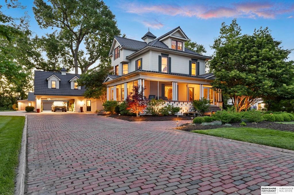 512 N Spruce Street, Valley, NE 68064