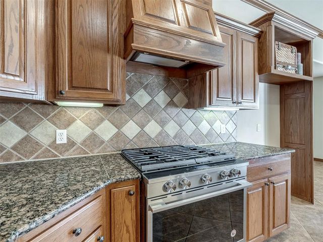 1304 Redbud Court, Moore, OK 73160