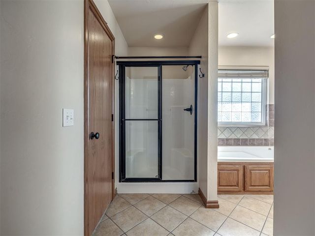 1304 Redbud Court, Moore, OK 73160