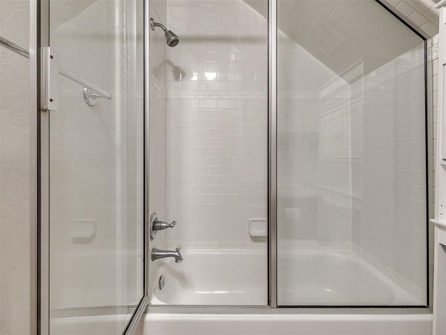 1304 Redbud Court, Moore, OK 73160