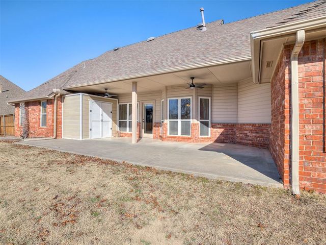1304 Redbud Court, Moore, OK 73160