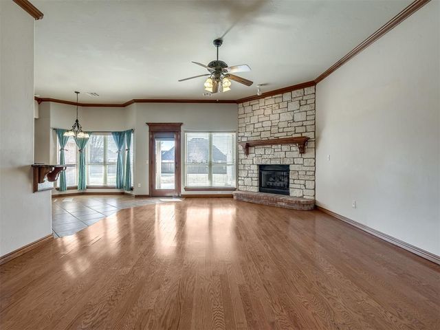 1304 Redbud Court, Moore, OK 73160