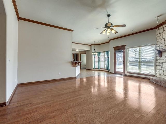 1304 Redbud Court, Moore, OK 73160