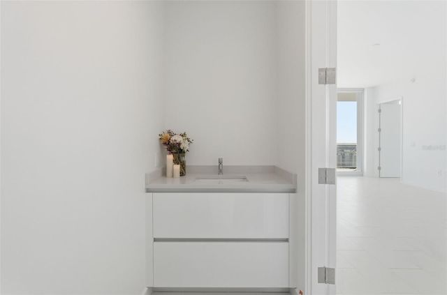 400 CENTRAL AVENUE 1803, St Petersburg, FL 33701