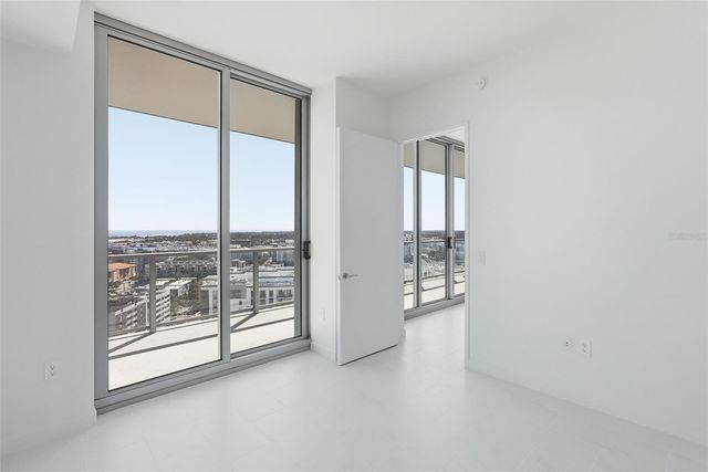 400 CENTRAL AVENUE 1803, St Petersburg, FL 33701