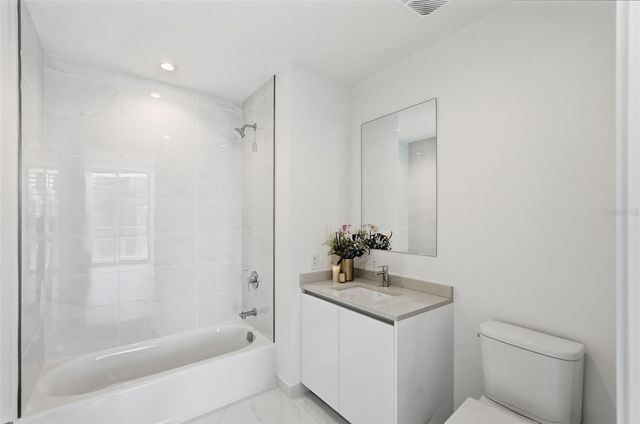 400 CENTRAL AVENUE 1803, St Petersburg, FL 33701