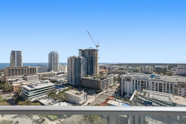 400 CENTRAL AVENUE 1803, St Petersburg, FL 33701