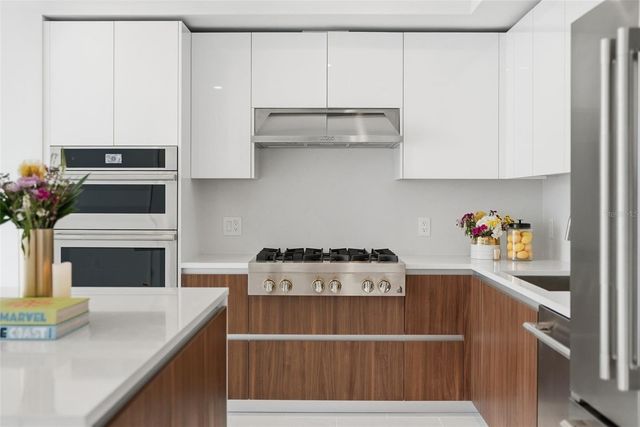 400 CENTRAL AVENUE 1803, St Petersburg, FL 33701