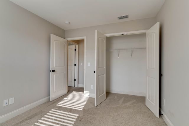 335 Coronado Private Circle, Hendersonville, TN 37075