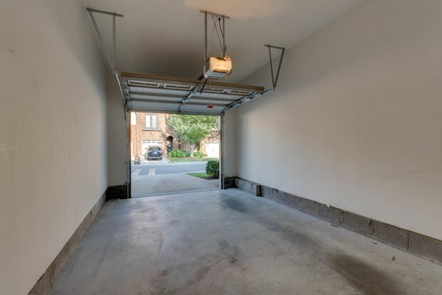 335 Coronado Private Circle, Hendersonville, TN 37075