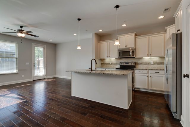 335 Coronado Private Circle, Hendersonville, TN 37075