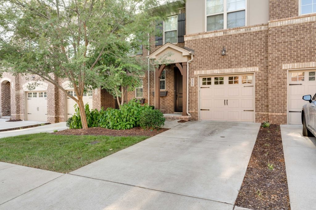 335 Coronado Private Circle, Hendersonville, TN 37075