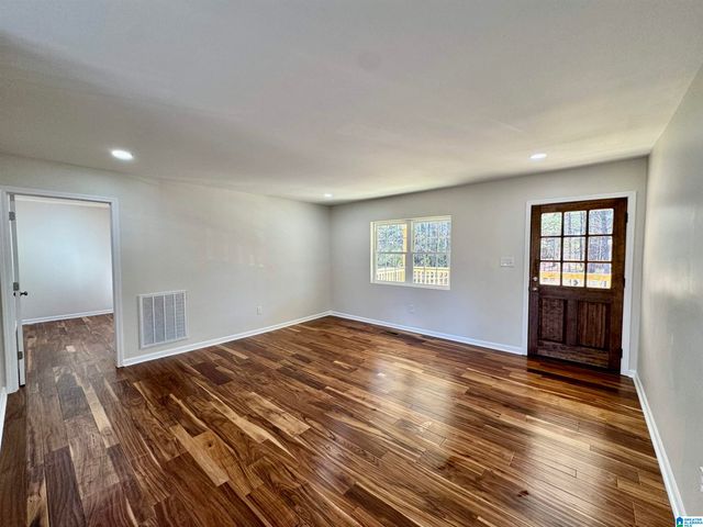 645 SKYVIEW LAKE ROAD, Warrior, AL 35180