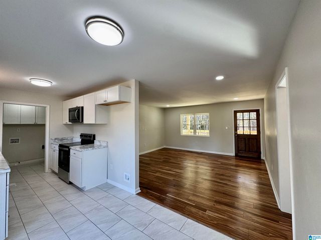 645 SKYVIEW LAKE ROAD, Warrior, AL 35180