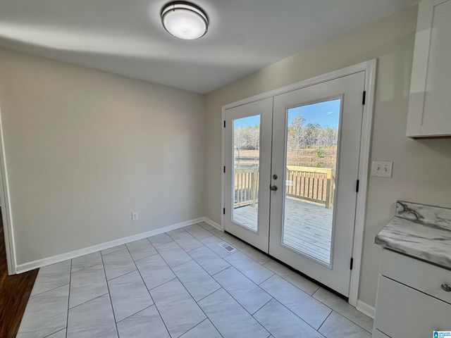 645 SKYVIEW LAKE ROAD, Warrior, AL 35180