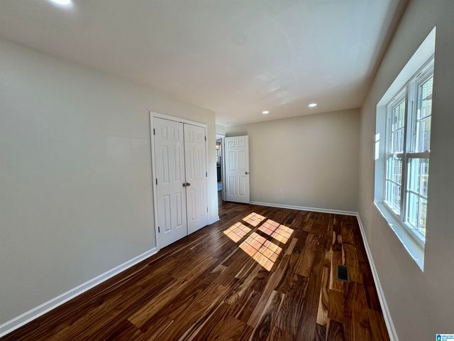 645 SKYVIEW LAKE ROAD, Warrior, AL 35180